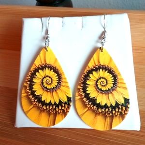 🆕 Sunflower Earrings